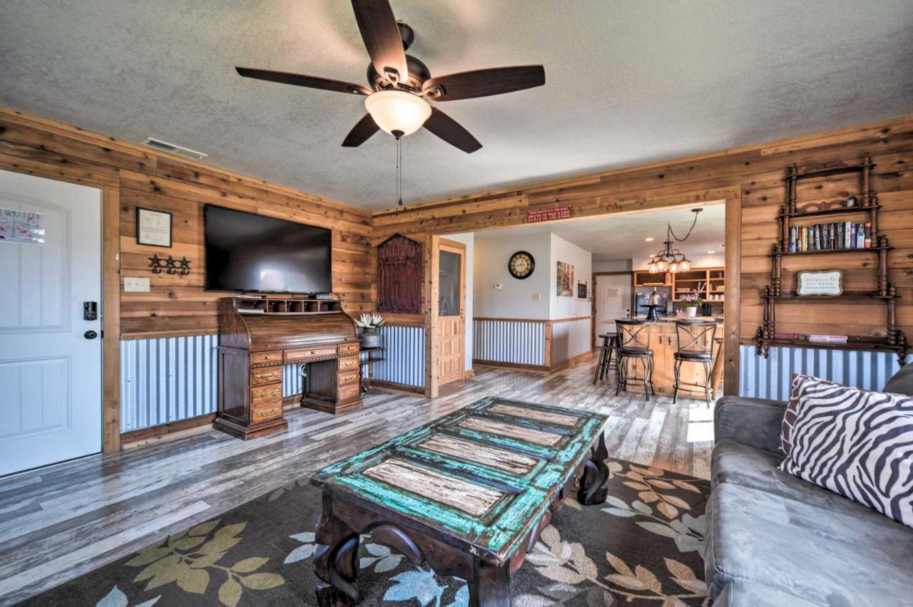 The Barn Texas Wine Country Vacation Rental Fredericksburg Dış mekan fotoğraf