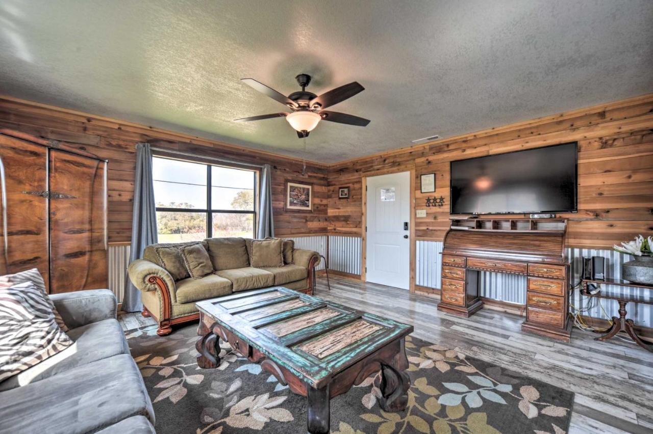 The Barn Texas Wine Country Vacation Rental Fredericksburg Dış mekan fotoğraf